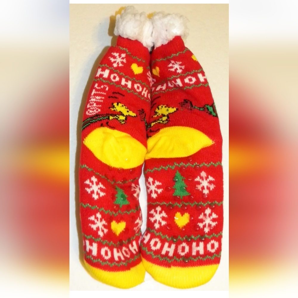 Peanuts SNOOPY Sherpa Lined Socks (One Size Fits Most) Soft, Non-Slip NWT - Picture 2 of 3